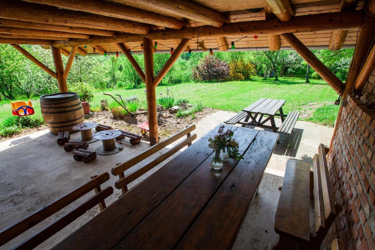 Na Okic - A Private Forest Oasis Sveti Martin pod Okicem Luaran gambar